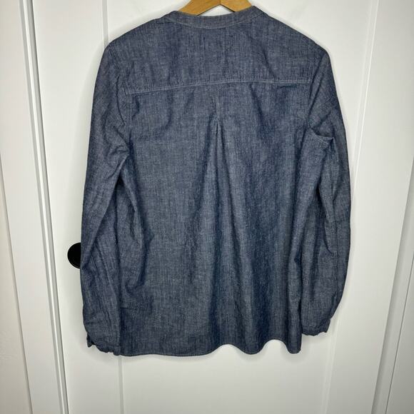 Vince Patch Pocket Button Down Shirt Blue Chambray Size Medium - Picture 7 of 7